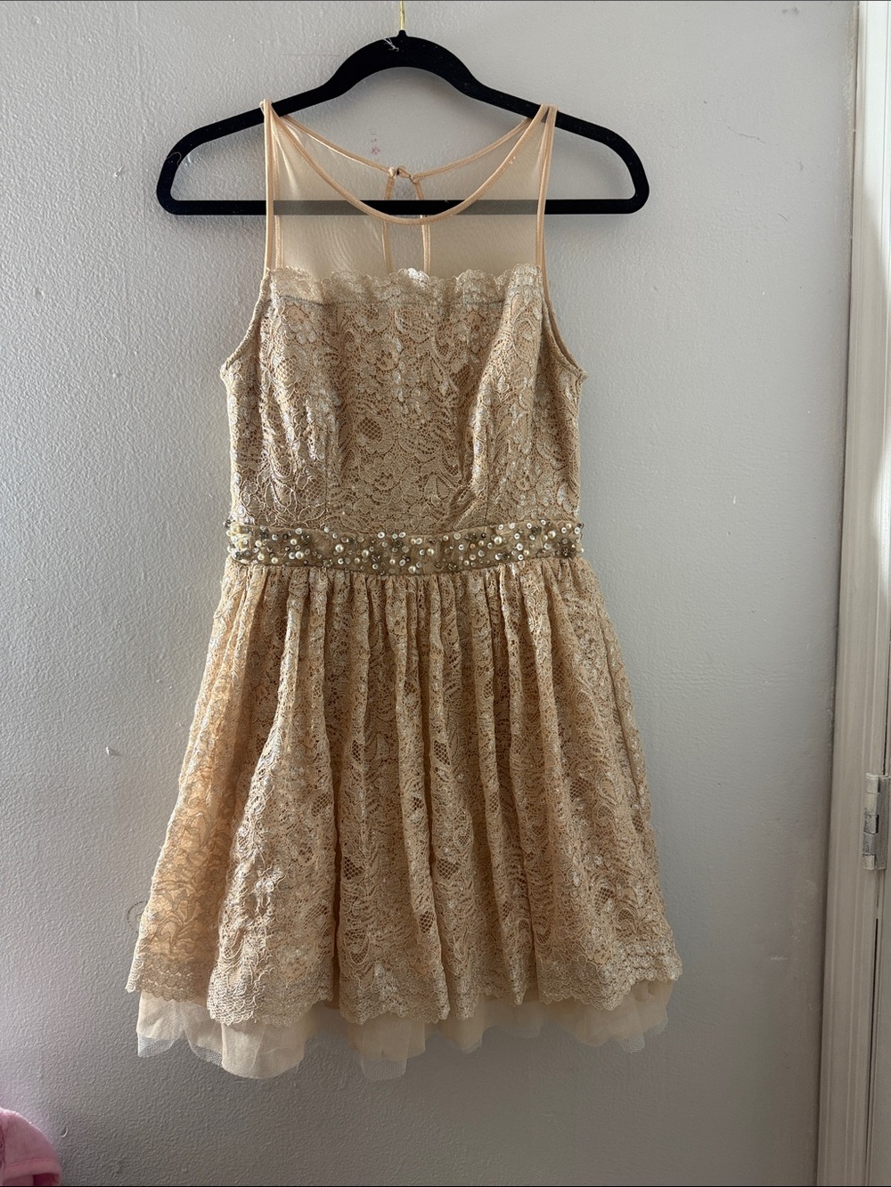 City studio Girls' Gold Lace Party Dress with Beaded Waist size 9